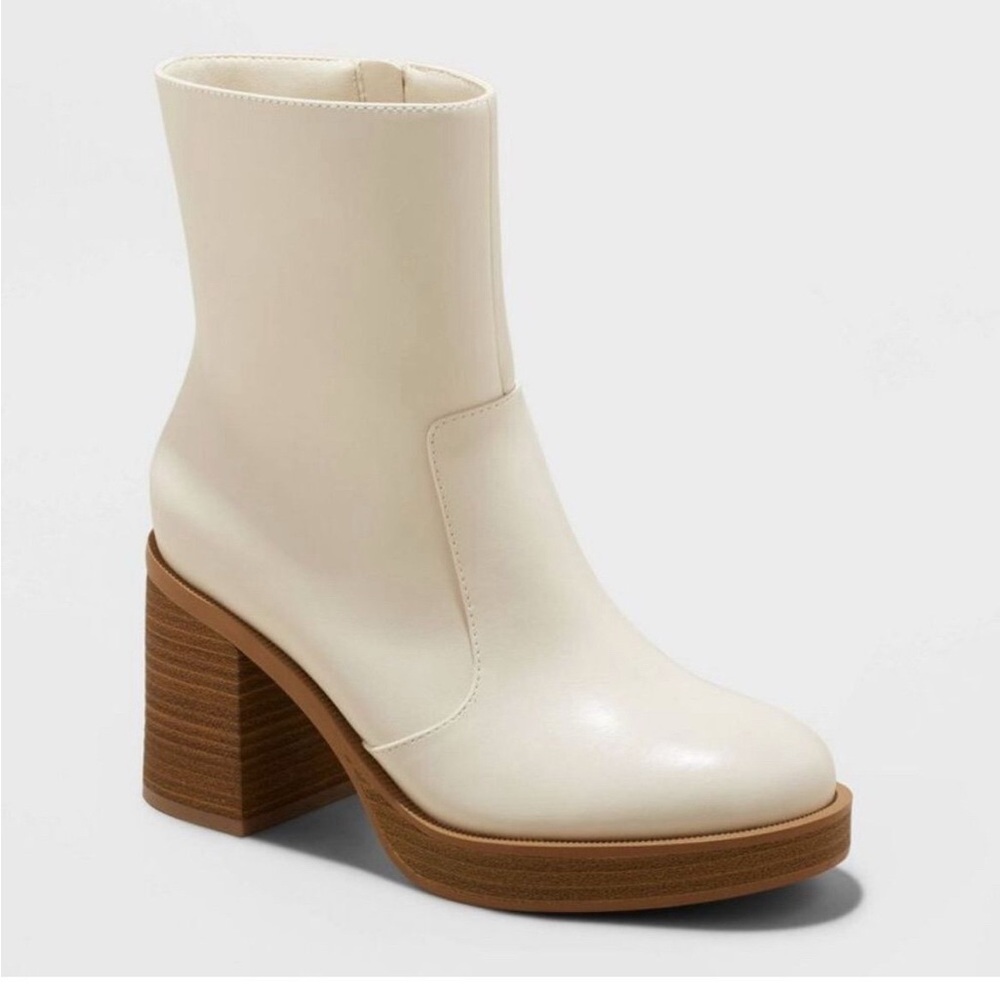 Universal Thread Jenna Boots! NWT!